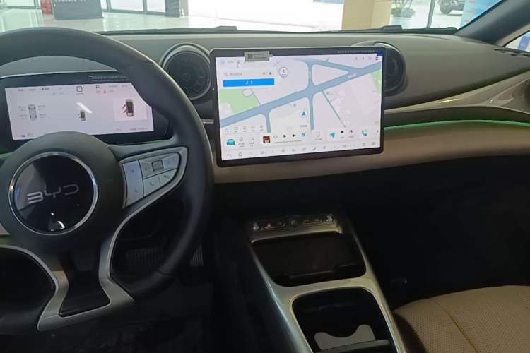 Used BYD Dolphin 2025 Intelligent Driving Version 410 km Fashion Edition Audio And AC Panel