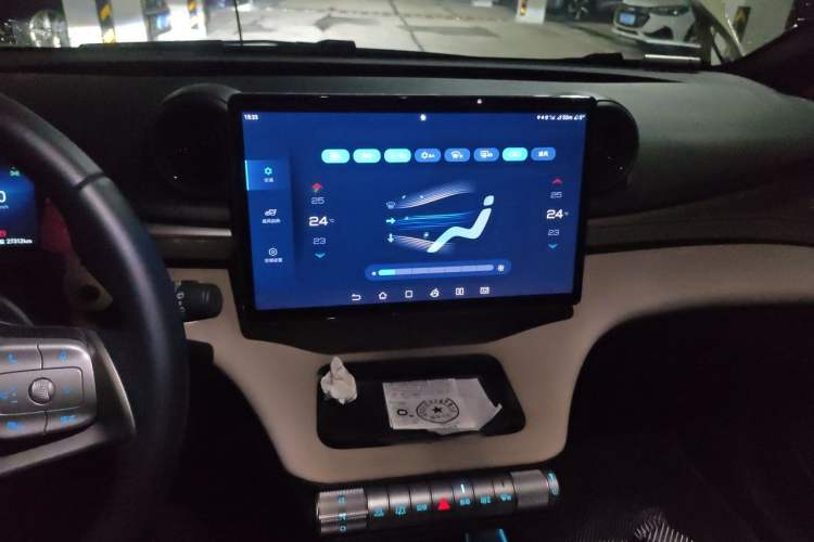 Used BYD Dolphin 2025 420km Fashion Edition Audio And AC Panel