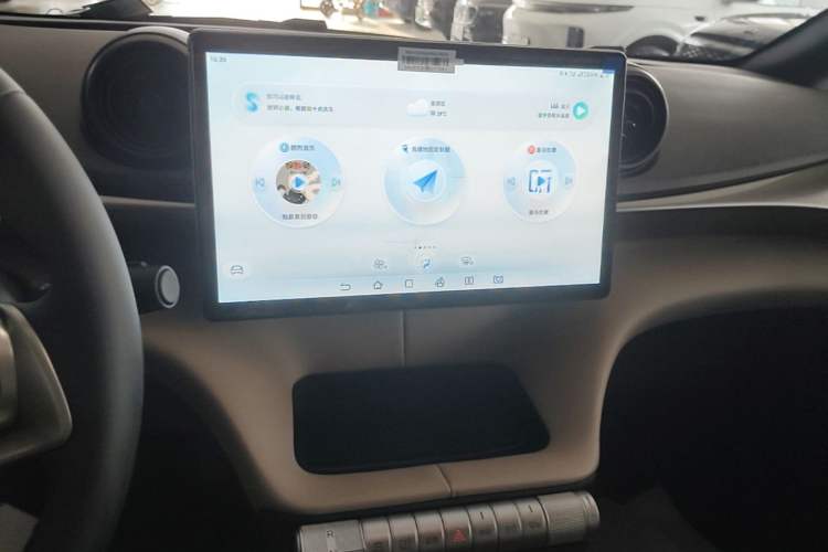 Used BYD Dolphin 2025 420km Free Edition Audio And AC Panel