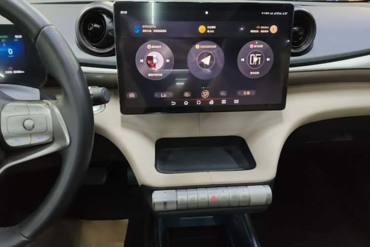 Used BYD Dolphin 2025 420km Fashion Edition Audio And AC Panel