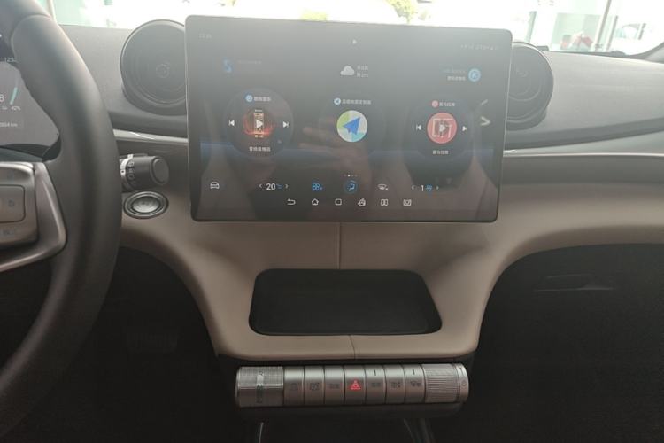 Used BYD Dolphin 2025 420km Free Edition Audio And AC Panel