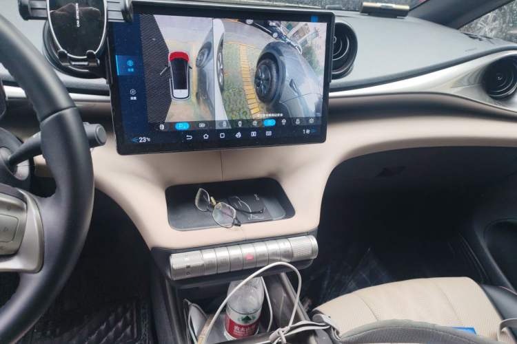 Used BYD Dolphin 2025 420km Free Edition Audio And AC Panel