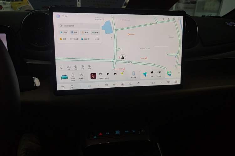 Used BYD Dolphin 2025 Smart Drive Version 420 km Freedom Edition Audio And AC Panel