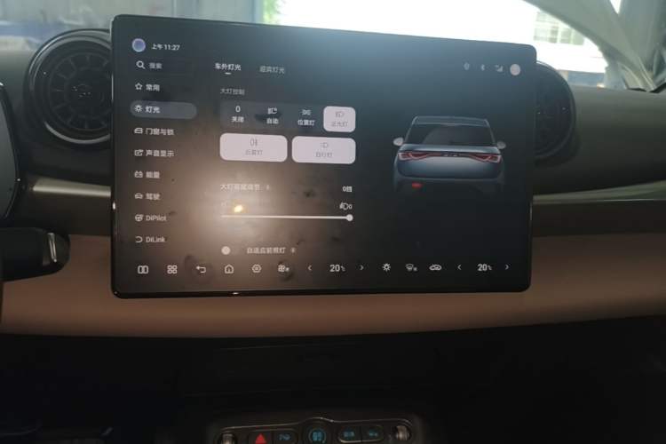 Used BYD Dolphin 2025 Smart Drive Version 420 km Freedom Edition Audio And AC Panel