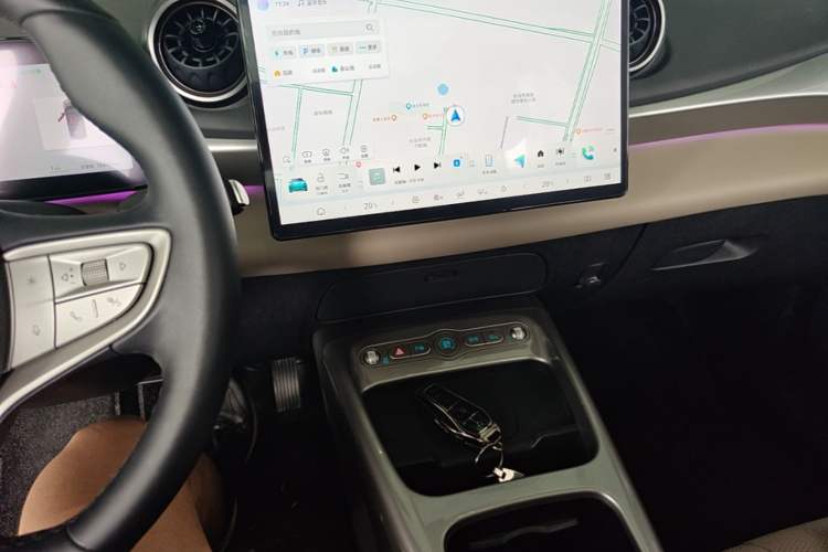 Used BYD Dolphin 2025 Intelligent Driving Version 410 km Fashion Edition Audio And AC Panel