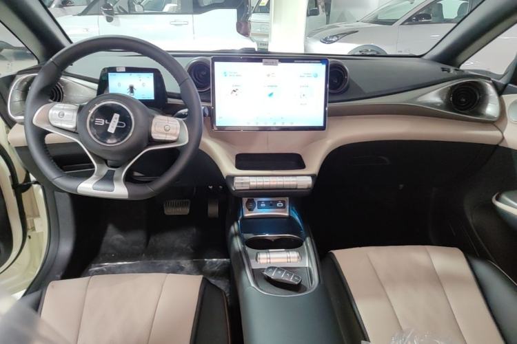 Used BYD Dolphin 2025 420km Free Edition Center Console
