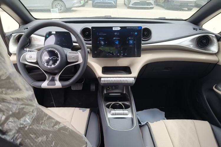 Used BYD Dolphin 2025 420km Free Edition Center Console
