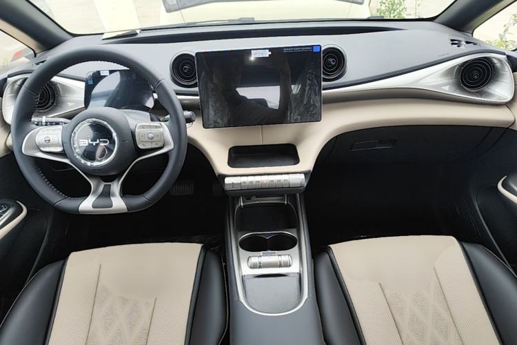Used BYD Dolphin 2025 420km Free Edition Center Console