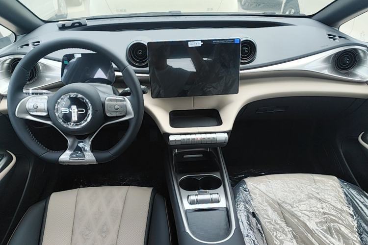 Used BYD Dolphin 2025 420km Free Edition Center Console