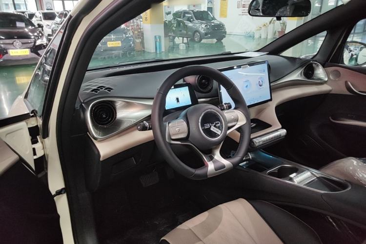 Used BYD Dolphin 2025 420km Free Edition Center Console