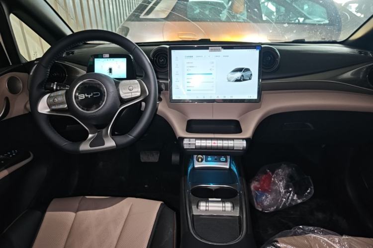 Used BYD Dolphin 2025 420km Free Edition Center Console