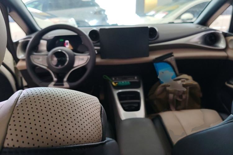 Used BYD Dolphin 2025 Intelligent Driving Version 410 km Fashion Edition Center Console
