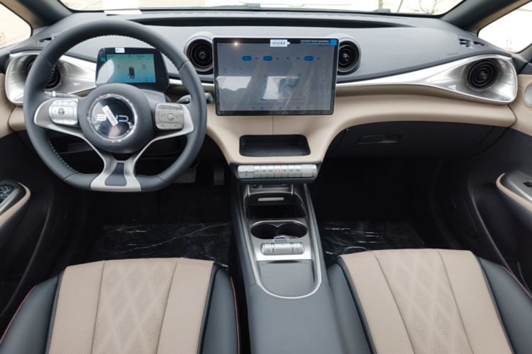 Used BYD Dolphin 2025 420km Free Edition Center Console