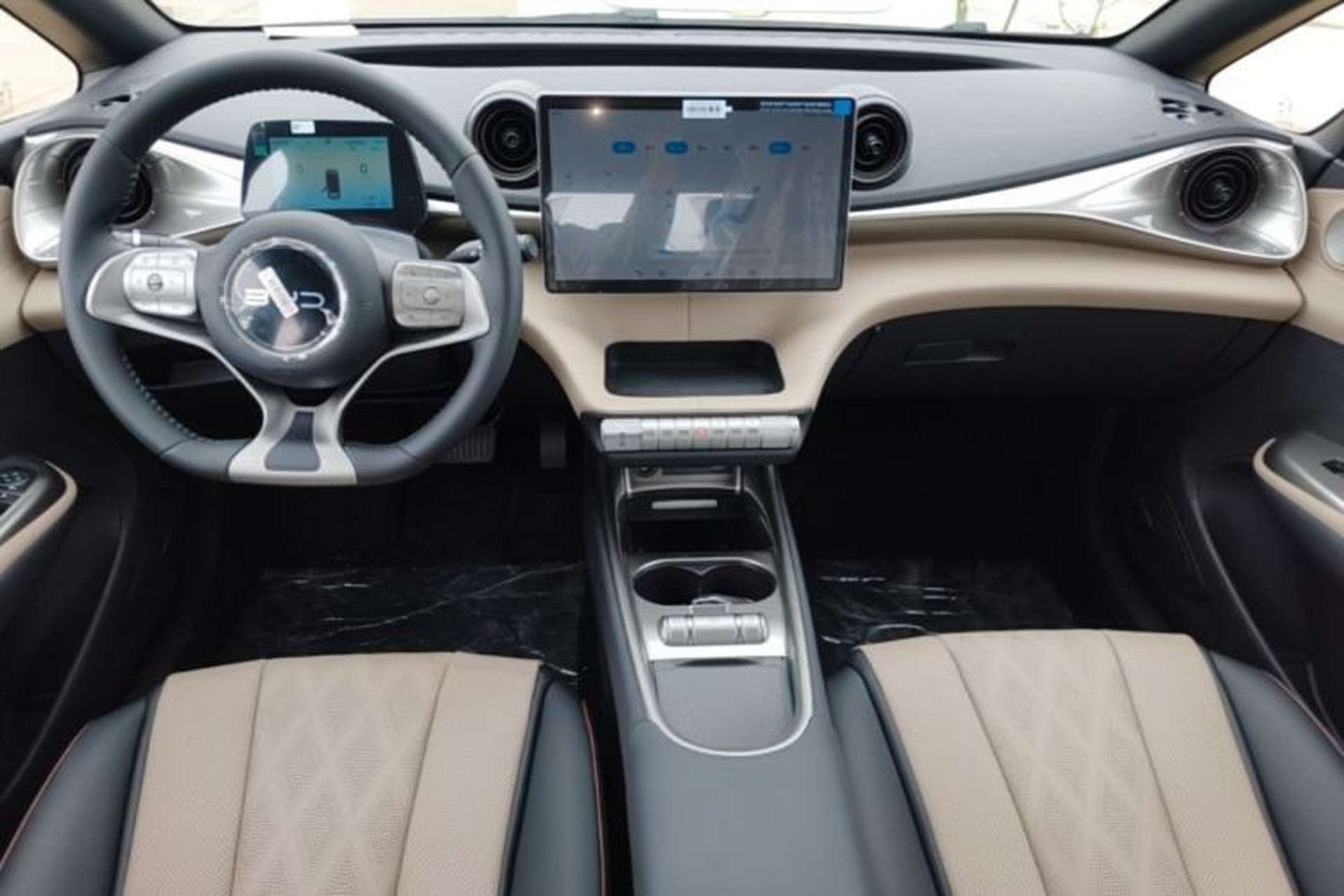 Used BYD Dolphin 2025 420km Free Edition Center Console