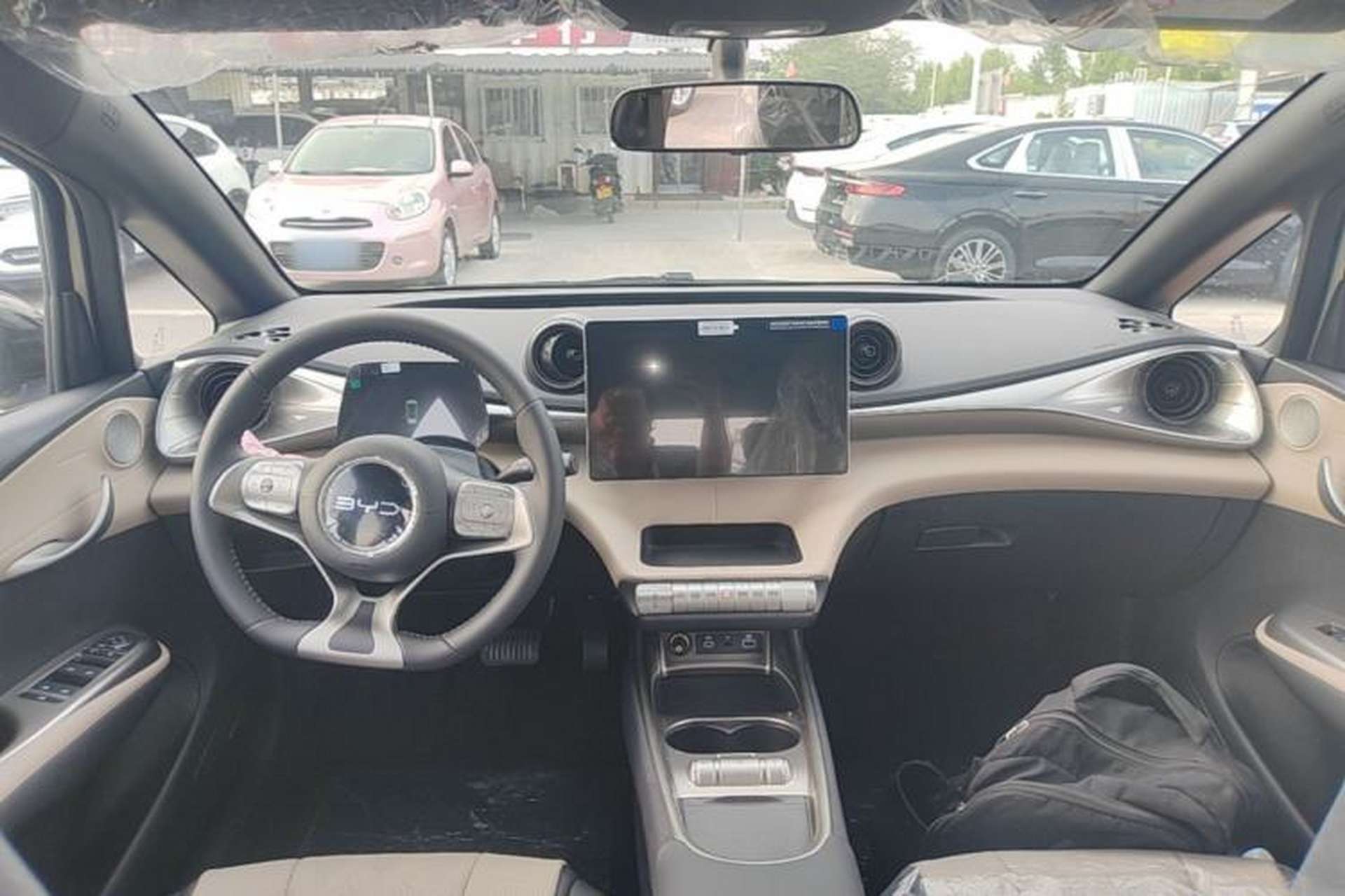 Used BYD Dolphin 2025 420km Free Edition Center Console