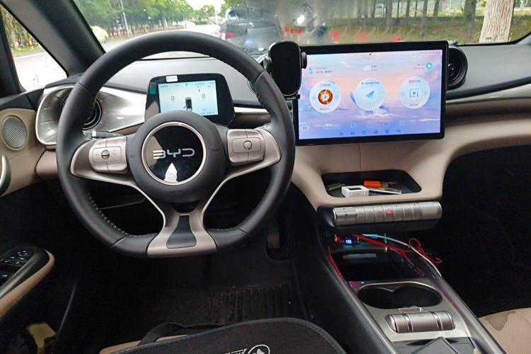 Used BYD Dolphin 2025 420km Free Edition Center Console