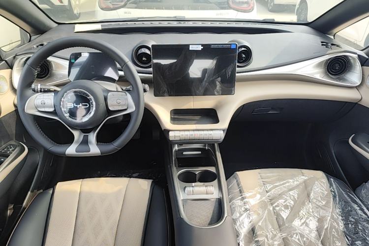 Used BYD Dolphin 2025 420km Free Edition Center Console
