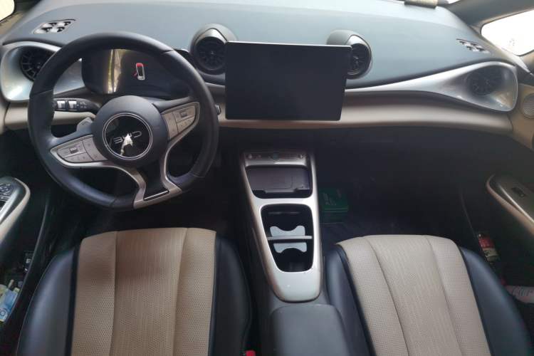 Used BYD Dolphin 2025 Intelligent Driving Version 410 km Fashion Edition Center Console