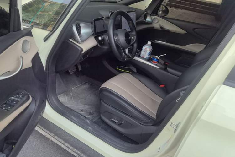 Used BYD Dolphin 2025 Smart Drive Version 420 km Freedom Edition Driver Seat
