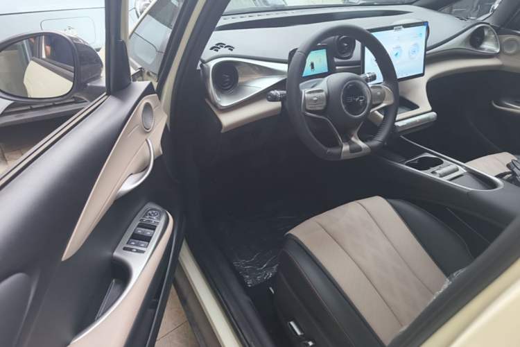 Used BYD Dolphin 2025 420km Free Edition Driver Seat