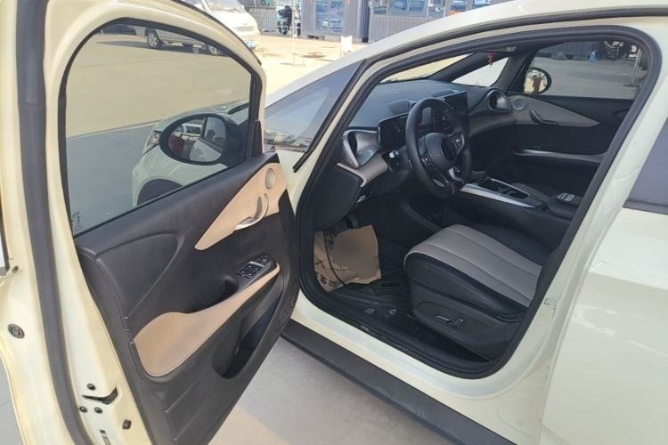 Used BYD Dolphin 2025 Smart Drive Version 420 km Freedom Edition Driver Seat