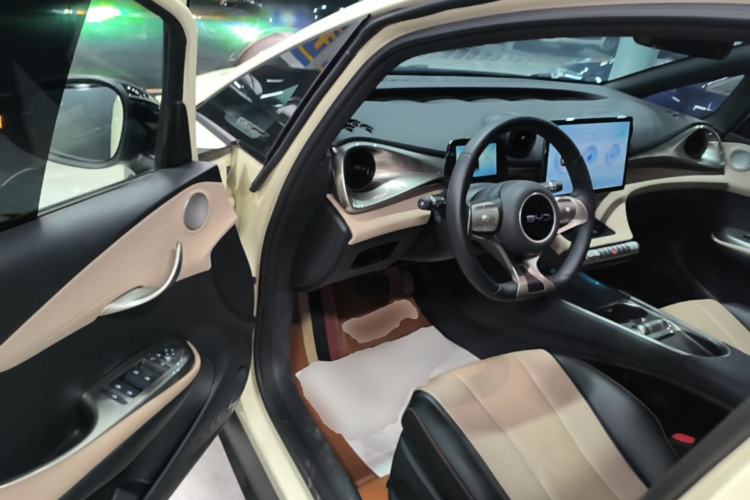 Used BYD Dolphin 2025 420km Free Edition Driver Seat