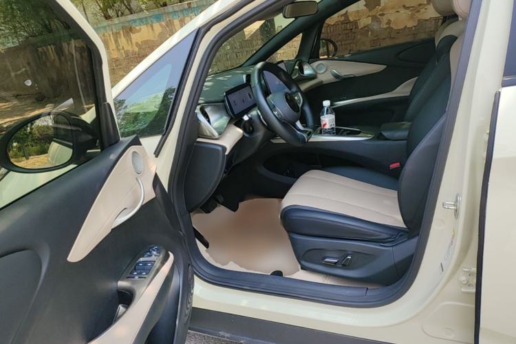 Used BYD Dolphin 2025 Intelligent Driving Version 410 km Fashion Edition Driver Seat