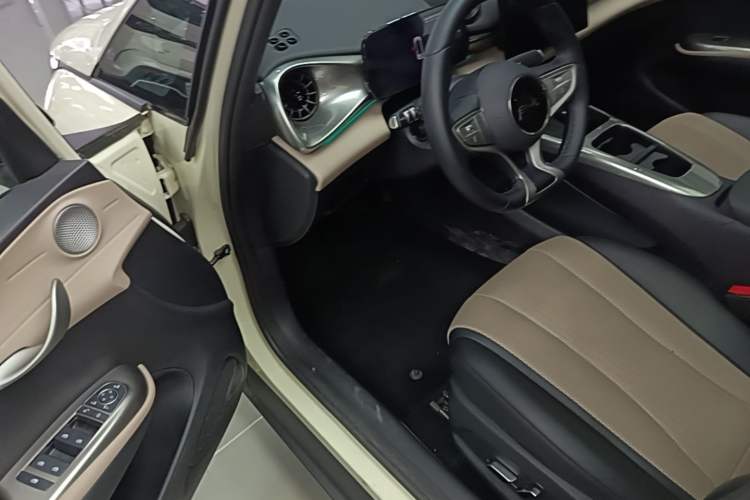 Used BYD Dolphin 2025 Intelligent Driving Version 410 km Fashion Edition Driver Seat