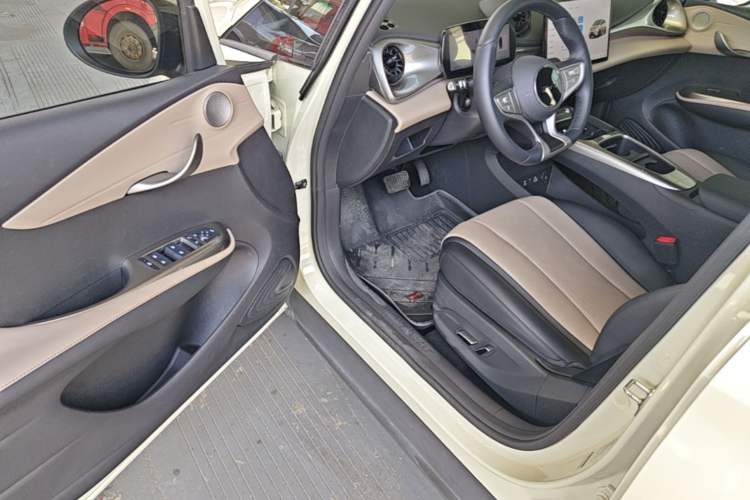 Used BYD Dolphin 2025 Intelligent Driving Version 410 km Fashion Edition Driver Seat