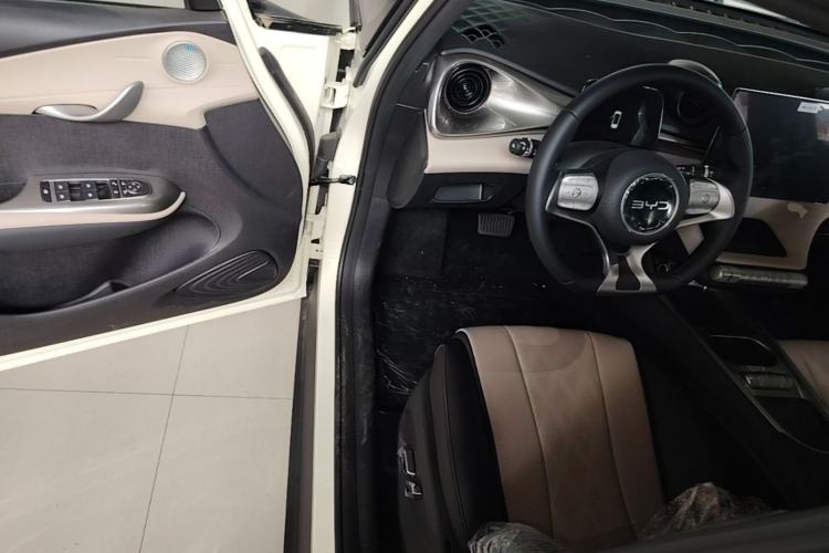 Used BYD Dolphin 2025 420km Free Edition Driver Seat