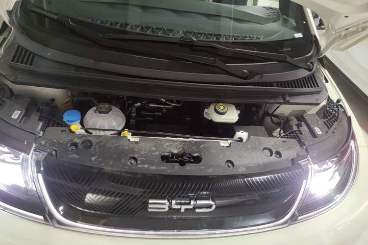 Used BYD Dolphin 2025 420km Free Edition Engine Bay