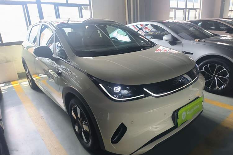 Used BYD Dolphin 2025 Intelligent Driving Version 410 km Fashion Edition Exterior 1