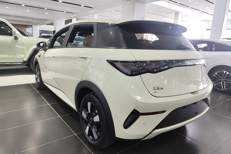 Used BYD Dolphin 2025 Intelligent Driving Version 410 km Fashion Edition Exterior 2