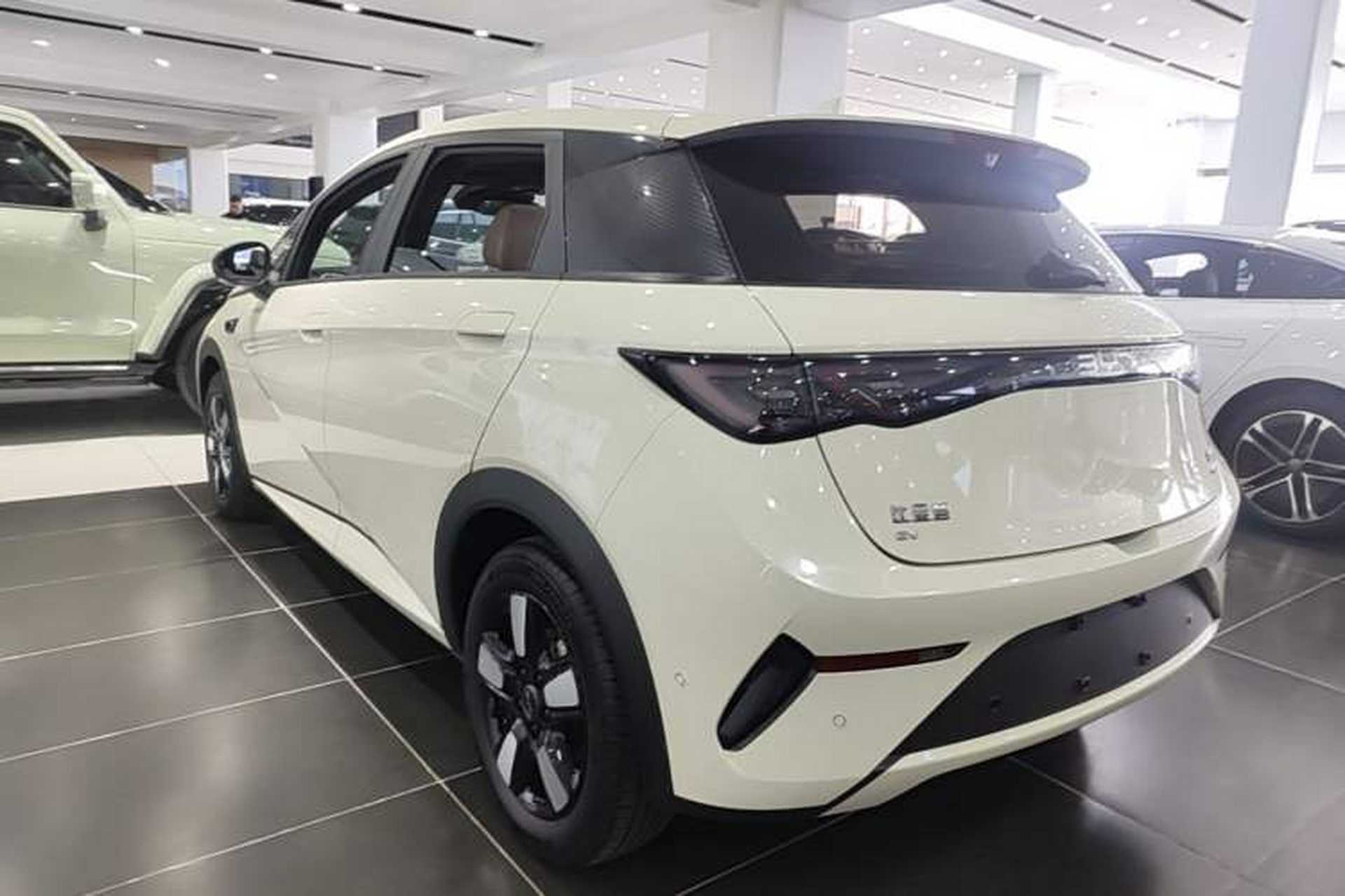 Used BYD Dolphin 2025 Intelligent Driving Version 410 km Fashion Edition Exterior 2