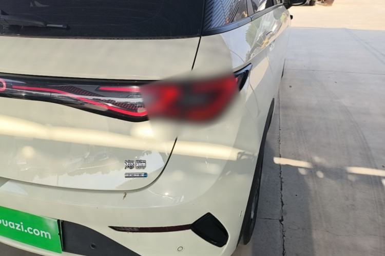 Used BYD Dolphin 2025 Smart Drive Version 420 km Freedom Edition Exterior 3