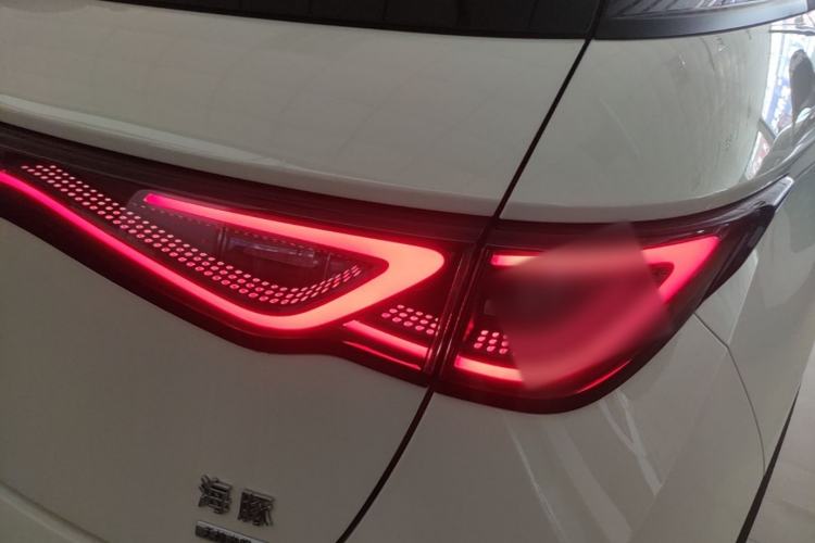 Used BYD Dolphin 2025 Smart Drive Version 420 km Freedom Edition Exterior 3