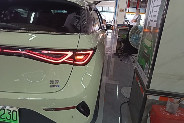 Used BYD Dolphin 2025 Smart Drive Version 420 km Freedom Edition Exterior 3