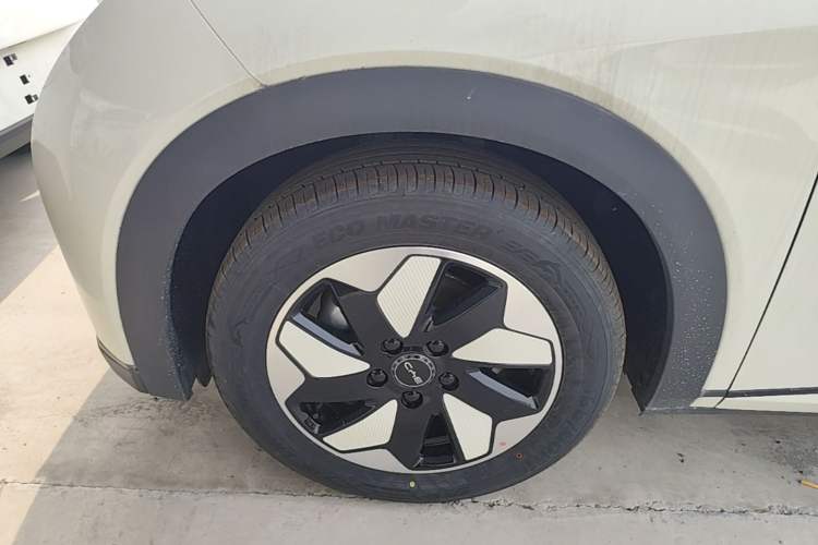 Used BYD Dolphin 2025 420km Free Edition Exterior 4