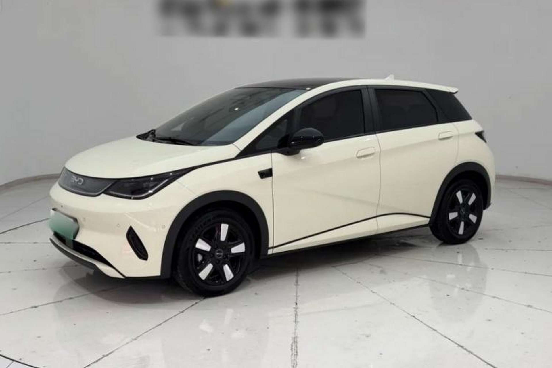 Used BYD Dolphin 2025 Intelligent Driving Version 410 km Fashion Edition Front Left 45 Deg