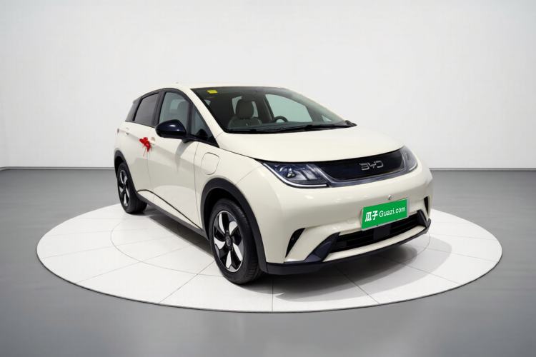 Used BYD Dolphin 2025 420km Free Edition Front Right 45 Deg