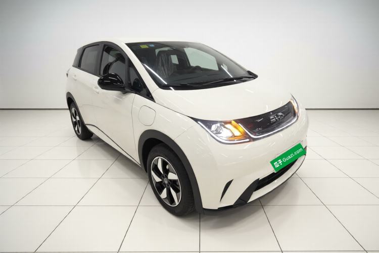 Used BYD Dolphin 2025 420km Free Edition Front Right 45 Deg