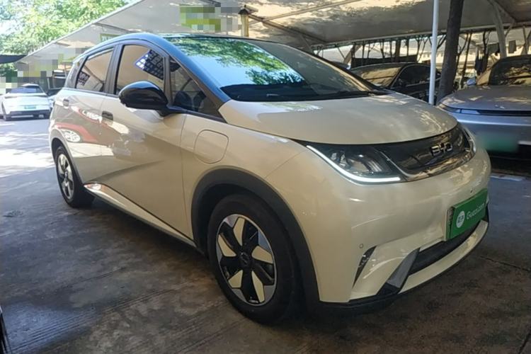 Used BYD Dolphin 2025 420km Fashion Edition Front Right 45 Deg