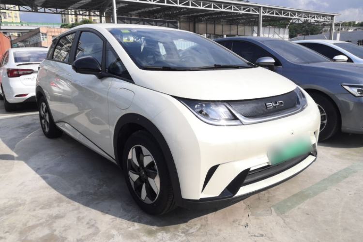 Used BYD Dolphin 2025 420km Free Edition Front Right 45 Deg