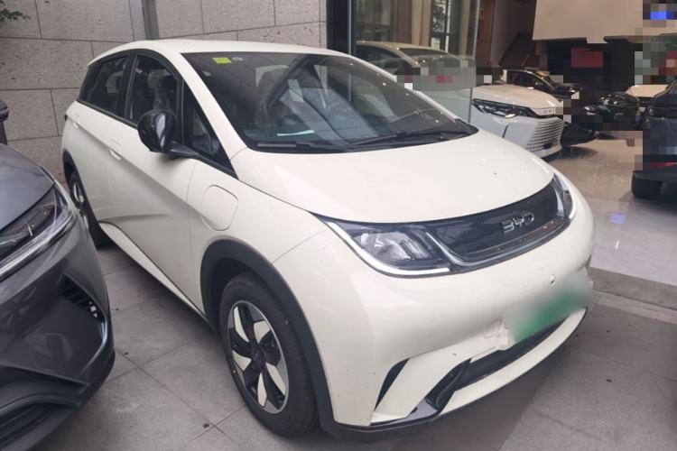 Used BYD Dolphin 2025 420km Free Edition Front Right 45 Deg