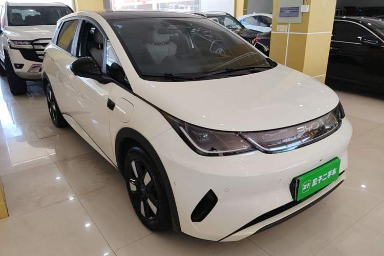 Used BYD Dolphin 2025 Intelligent Driving Version 410 km Fashion Edition Front Right 45 Deg