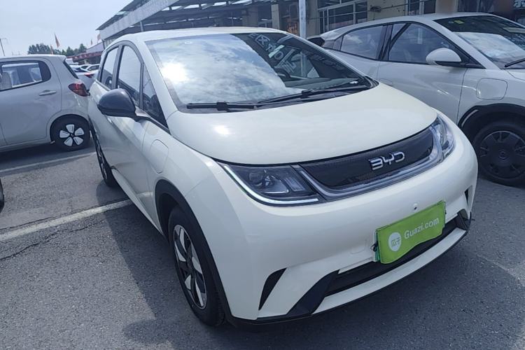 Used BYD Dolphin 2025 420km Free Edition Front Right 45 Deg