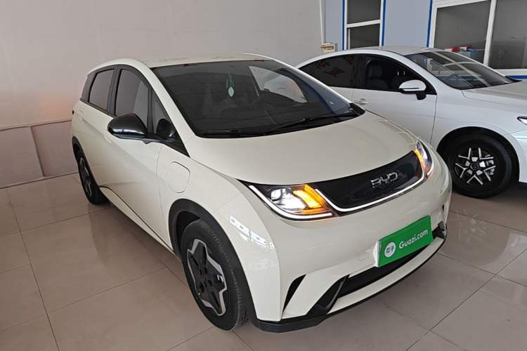 Used BYD Dolphin 2025 420km Active Version Front Right 45 Deg