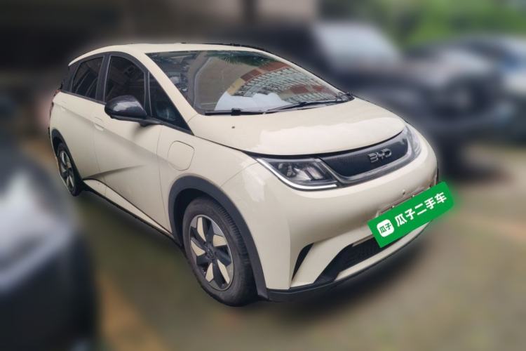 Used BYD Dolphin 2025 420km Free Edition Front Right 45 Deg