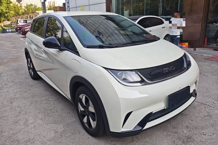 Used BYD Dolphin 2025 420km Free Edition Front Right 45 Deg