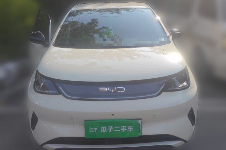 Used BYD Dolphin 2025 Smart Drive Version 420 km Freedom Edition Front